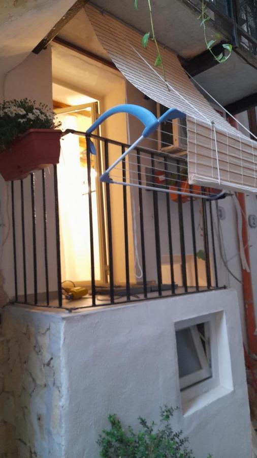 Casa Vacanza Gio ปาแลร์โม ภายนอก รูปภาพ